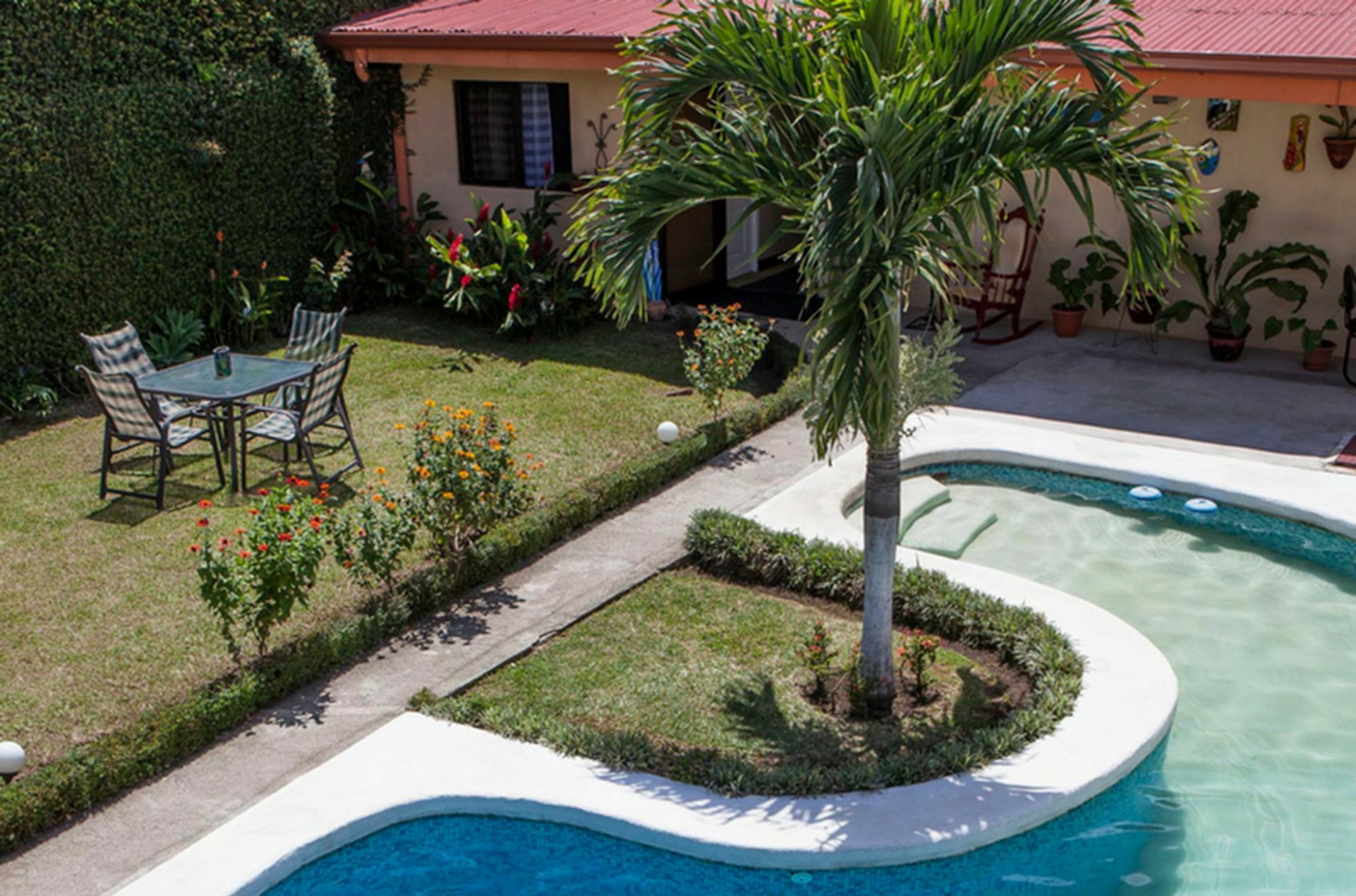 Berlor Airport Inn Rio Segundo Exterior photo